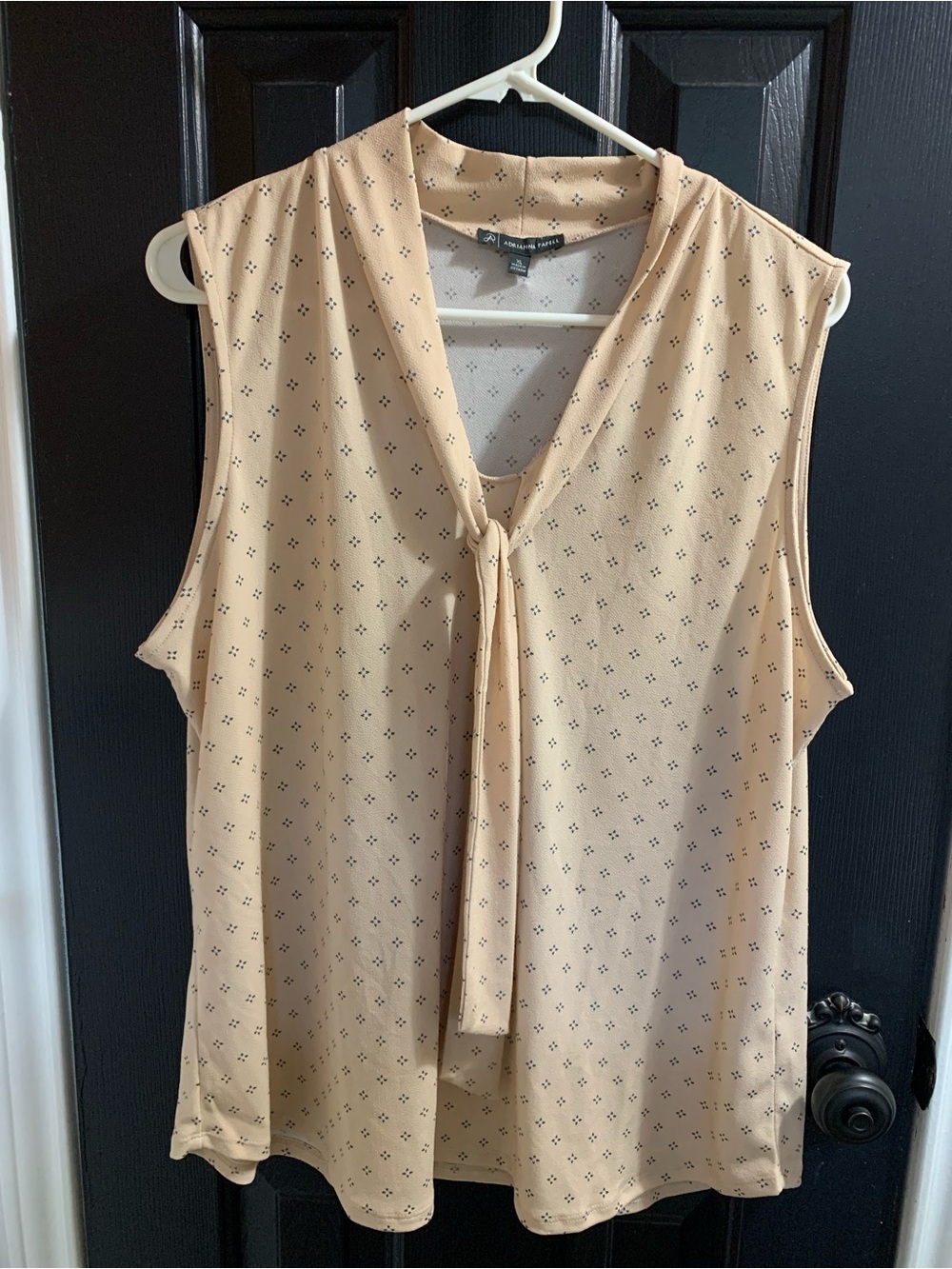 Adrianna Papell Peach Tie-Neck Sleeveless Blouse